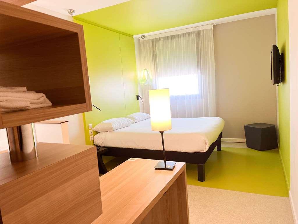 Hotel Ibis Styles Nimes Gare Centre Zimmer foto